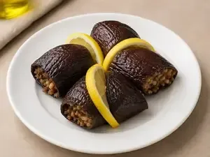 Kuru Patlıcan Dolma